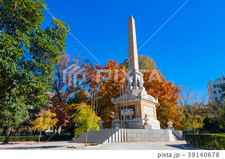 マドリード レアルター広場のモニュメント Monument to Fallen Heroes マドリード レアルター広場のモニュメント Monument to Fallen Heroes 39140678