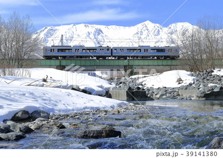 雪景色の大糸線 39141380