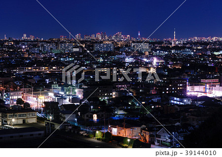 川崎 生田配水池から望む 都心方面の夜景 川崎 生田配水池から望む 都心方面の夜景 39144010