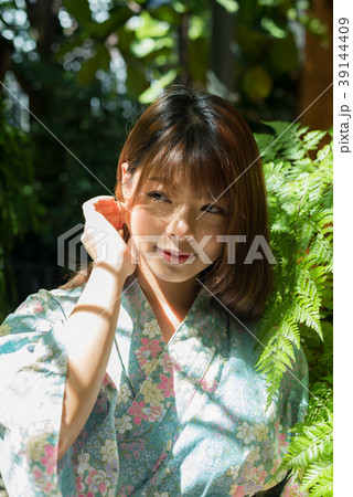 Lifestyle series: Asian woman in yukata 39144409