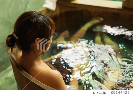 Onsen series: Asian woman taking a bath Onsen series: Asian woman taking a bath 39144422