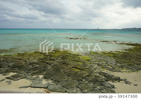 沖縄県久米島・畳岩 39147300
