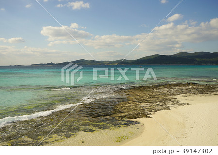 沖縄県久米島・畳岩 39147302