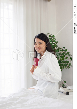 若い女性 旅行計画 留学計画 若い女性 旅行計画 留学計画 39149810