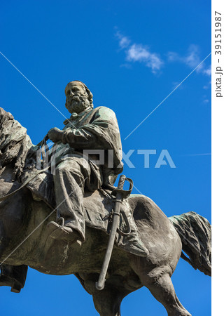 Statue of Giuseppe Garibaldi - Verona Italy 39151987