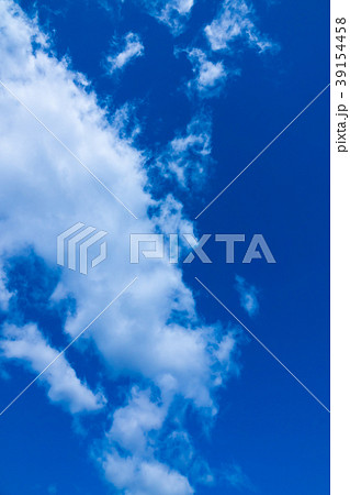 3月の空と雲 縦 3月の空と雲 縦 39154458