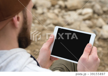Close-up of a horde in a brown cap in the open air 39155897