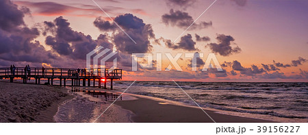 Panorama of a beach sunset over Baltic sea 39156227