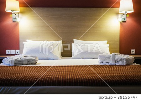 Pillows on a large king-size bed  39156747