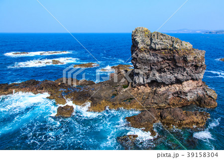 壱岐島 牧崎園地 微笑むゴリラ岩 【長崎県壱岐市】 壱岐島 牧崎園地 微笑むゴリラ岩 【長崎県壱岐市】 39158304