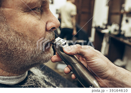 Close-up side profile view portrait of handsome 39164610