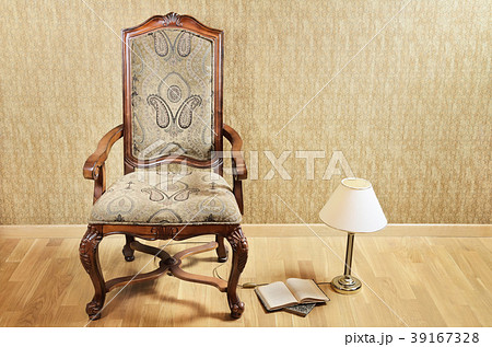 Old Armchair 39167328