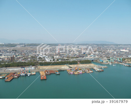 三重県四日市工業地帯-住宅地全景 39167979