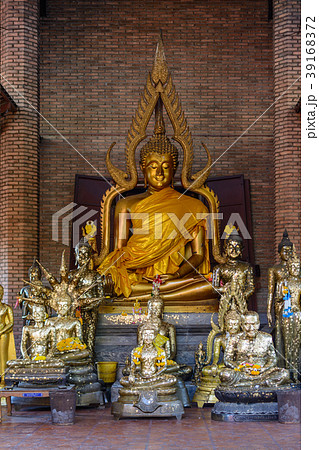 タイ・アユタヤ遺跡の仏像の写真素材 [39168372] - PIXTA