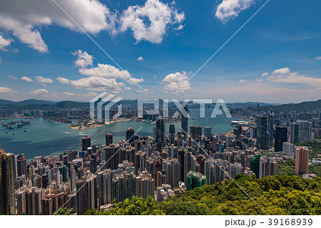 ビクトリアピークから望む香港の風景　晴天 39168939
