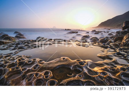 基隆外木山の海岸風景 39172973