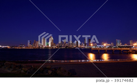 サンディエゴのダウンタウンの夜景 39174682