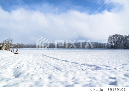 Winter landscape with snow field in countryside Winter landscape with snow field in countryside 39179101