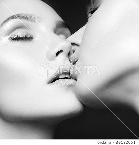 Two Girls Are Kissing Sensual Kiss Of Couple Womenの写真素材
