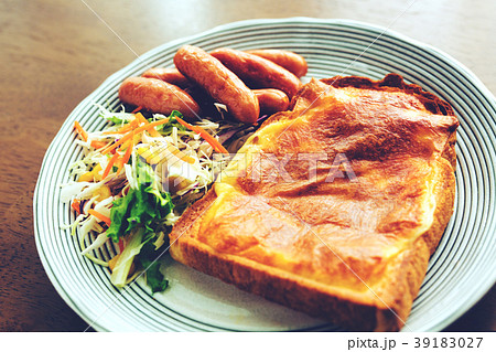 トースト 朝食 ランチ トースト 朝食 ランチ 39183027
