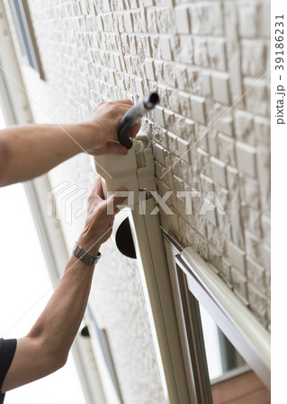 installation of an air conditioner 39186231