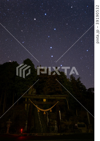 大山白山神社の鳥居と北斗七星 39190532
