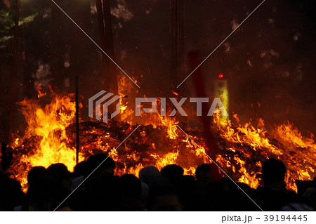 大崎八幡宮のどんと祭 39194445