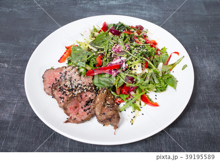Grilled thai beef salad. 39195589