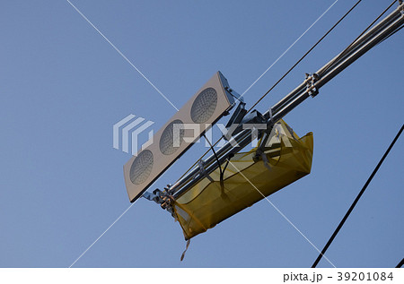 設置中のLED信号機 39201084
