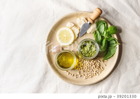 Basil pesto sauce Basil pesto sauce 39201330