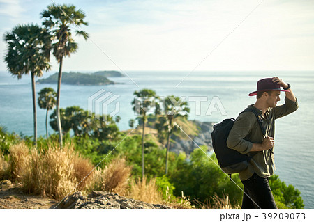 Tourist exploring new location 39209073
