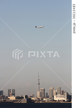 東京スカイツリー上空を旋回するB747 39213485