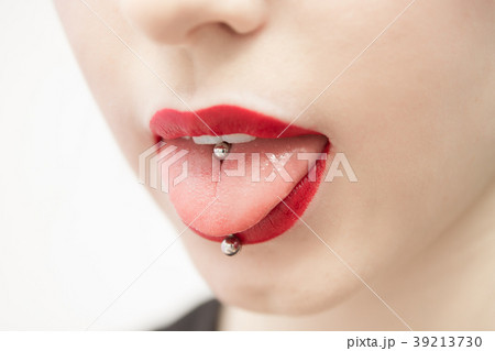 Piercing In A Girl S Tongueの写真素材