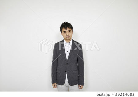男性 ポートレート 男性 ポートレート 39214683