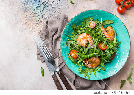 Fresh salad with arugula Fresh salad with arugula 39216260