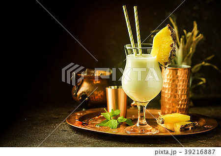 Frozen Pina Colada Cocktail 39216887