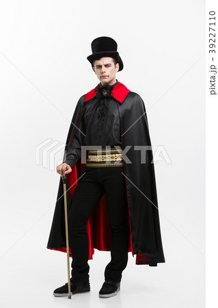 Vampire Halloween Concept - Full lenght Portrait 39227110