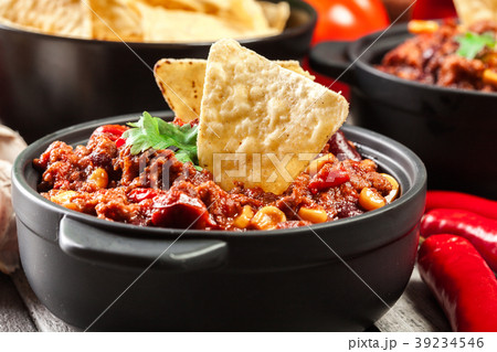 Bowls of hot chili con carne 39234546