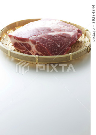 豚肉肩ロースブロック16 39234844