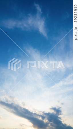 3月の空と雲  縦 39235910