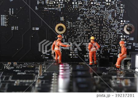 コンピューターと人間 39237201