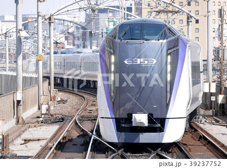新型E353系「特急スーパーあずさ」ＪＲ東京駅 39237752