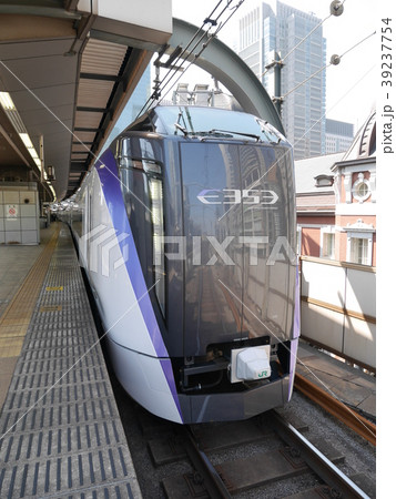 新型e353系 特急スーパーあずさ ｊｒ東京駅の写真素材