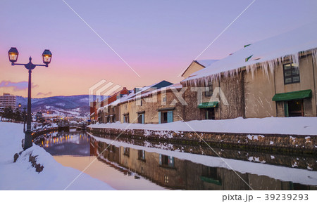View of Otaru Canel in Winter season with sunset View of Otaru Canel in Winter season with sunset 39239293