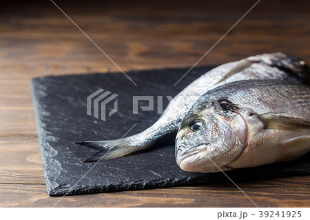 Fresh uncooked dorado 39241925