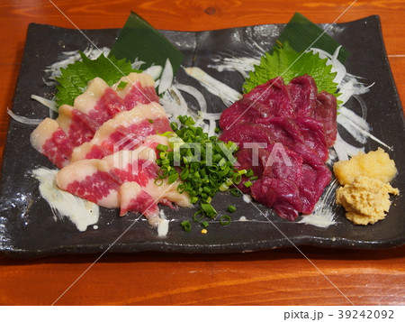 熊本名物 「馬刺し」 39242092