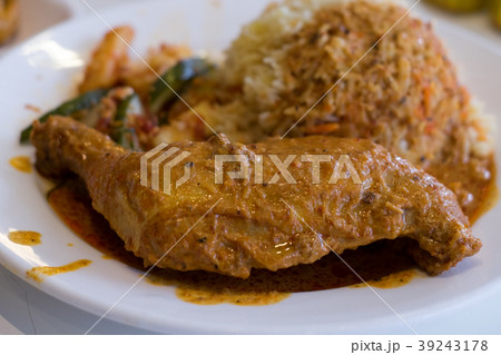 Singapore food Chicken Curry Rice. Singapore food Chicken Curry Rice. 39243178