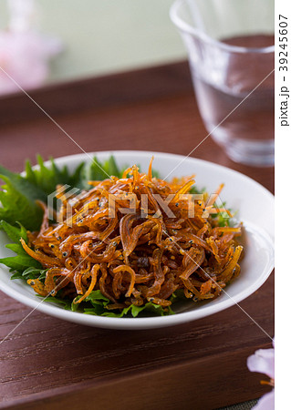 桜とお酒とおつまみ 39245607