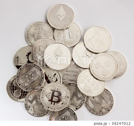 Crypto litecoin bitcoin ethereum dash ripple (3) 39247012