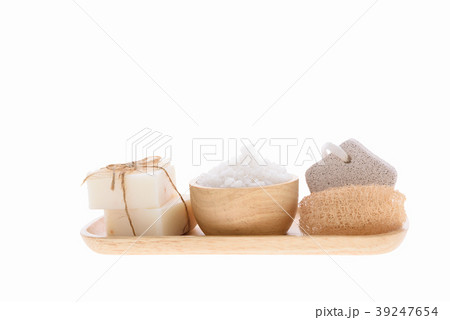 Spa and treatment settting with coconut soap,scrub 39247654